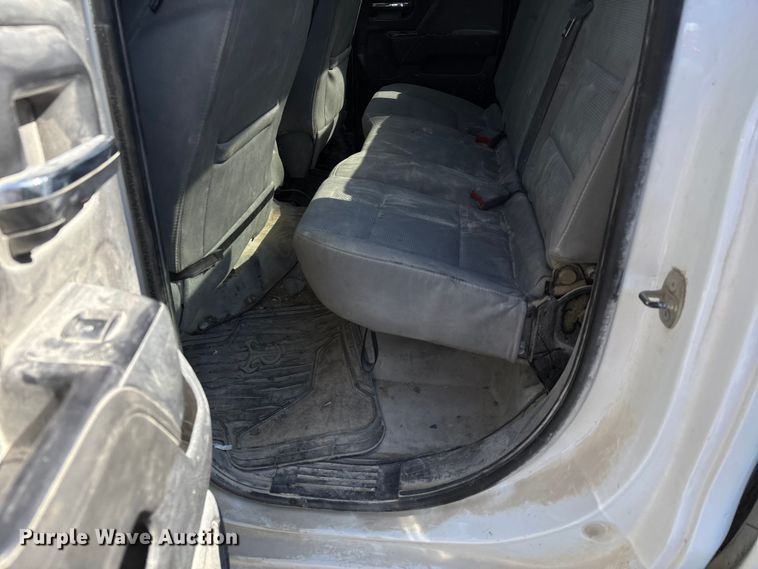 image for item DU1410 2019 GMC Sierra 1500 Ext. Cab pickup truck