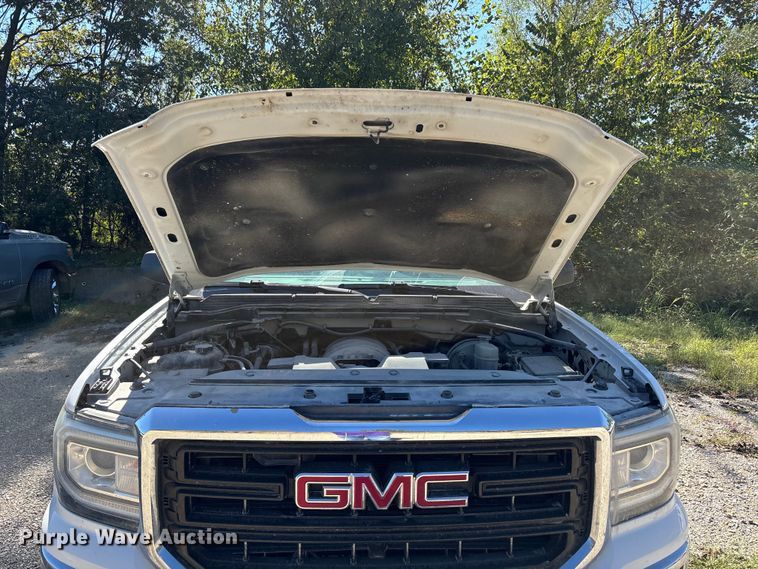 image for item DU1410 2019 GMC Sierra 1500 Ext. Cab pickup truck