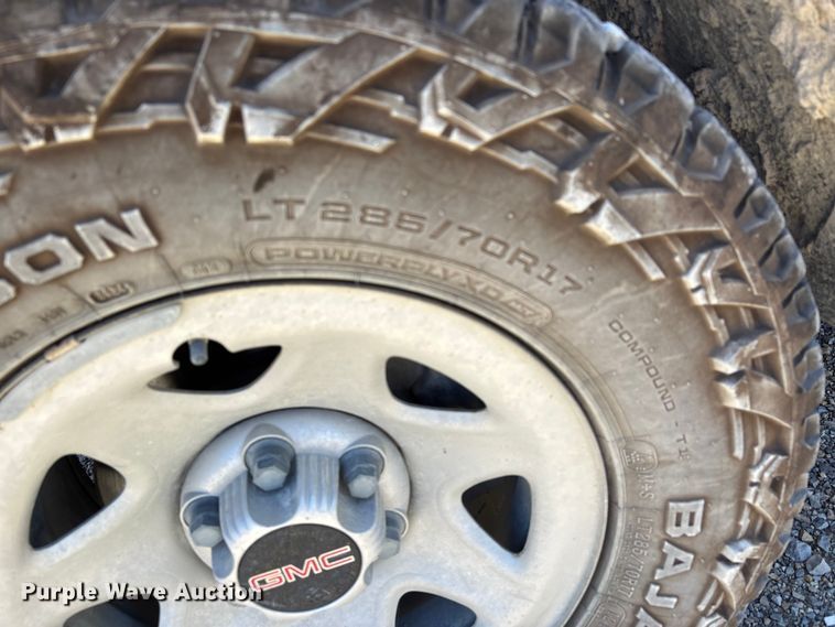 image for item DU1410 2019 GMC Sierra 1500 Ext. Cab pickup truck