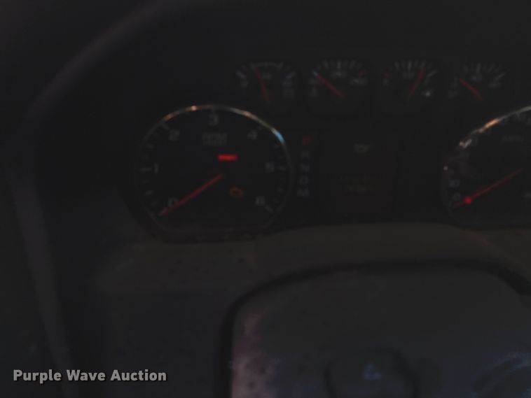 image for item DU1411 2015 Chevrolet Silverado 1500 pickup truck