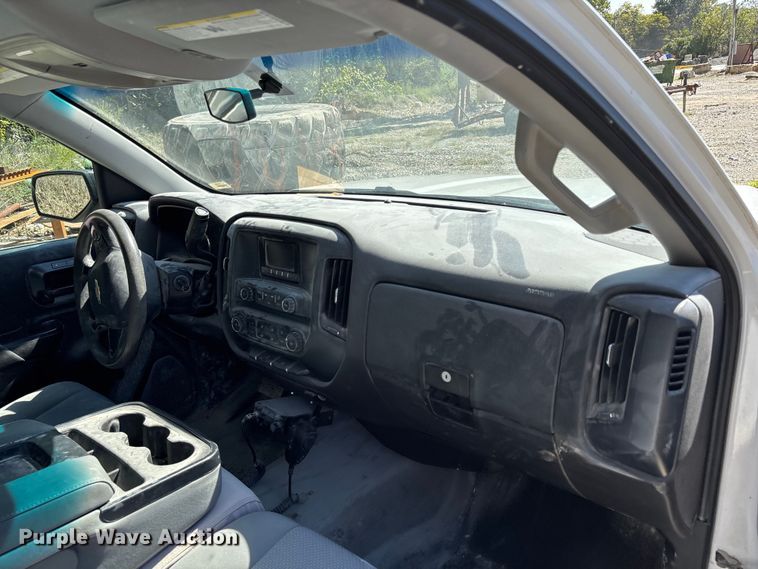 image for item DU1411 2015 Chevrolet Silverado 1500 pickup truck