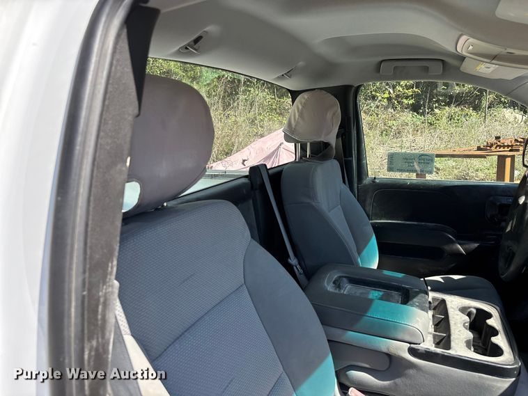 image for item DU1411 2015 Chevrolet Silverado 1500 pickup truck