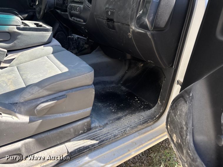 image for item DU1411 2015 Chevrolet Silverado 1500 pickup truck