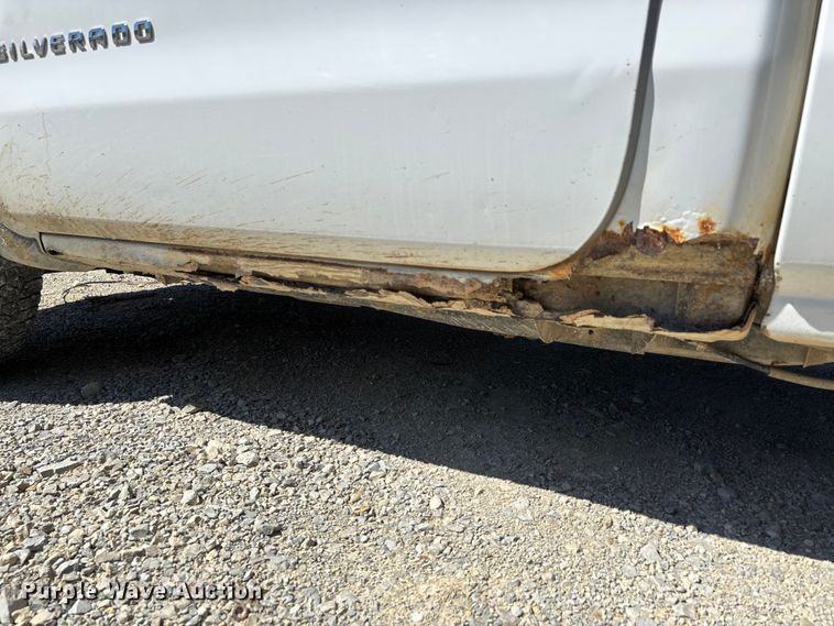 image for item DU1412 2015 Chevrolet Silverado 1500 pickup truck