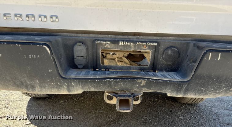 image for item DU1412 2015 Chevrolet Silverado 1500 pickup truck