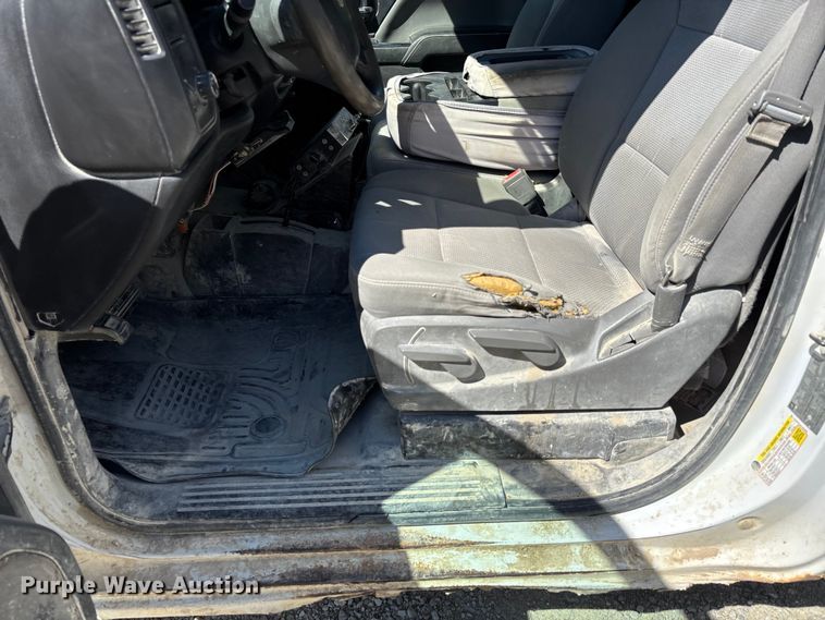 image for item DU1412 2015 Chevrolet Silverado 1500 pickup truck