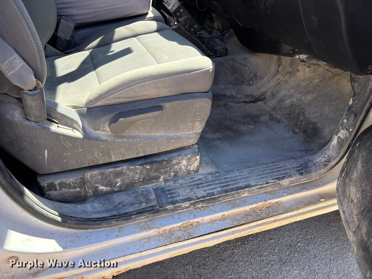 image for item DU1412 2015 Chevrolet Silverado 1500 pickup truck