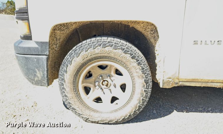 image for item DU1412 2015 Chevrolet Silverado 1500 pickup truck