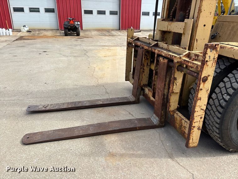 image for item DU1419 1957 Hyster Challenger 200 forklift