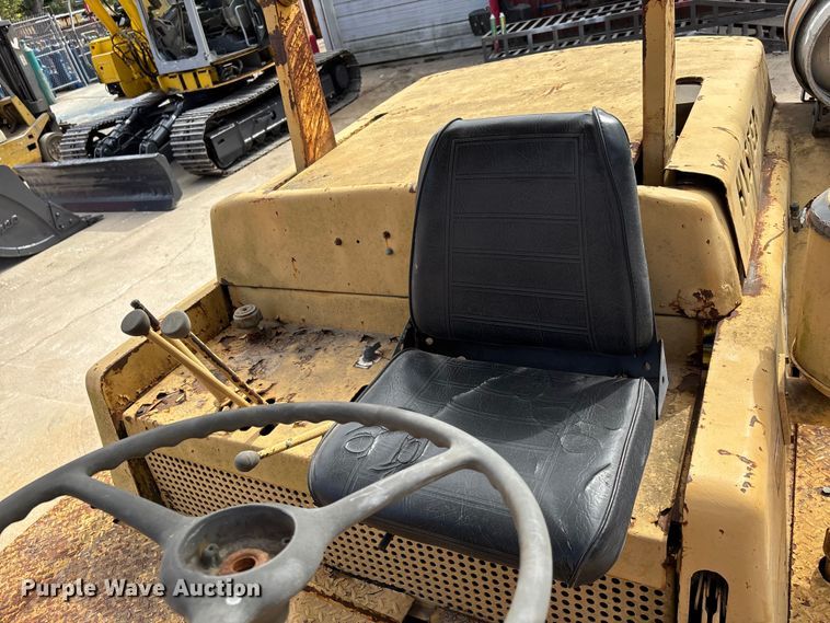 image for item DU1419 1957 Hyster Challenger 200 forklift