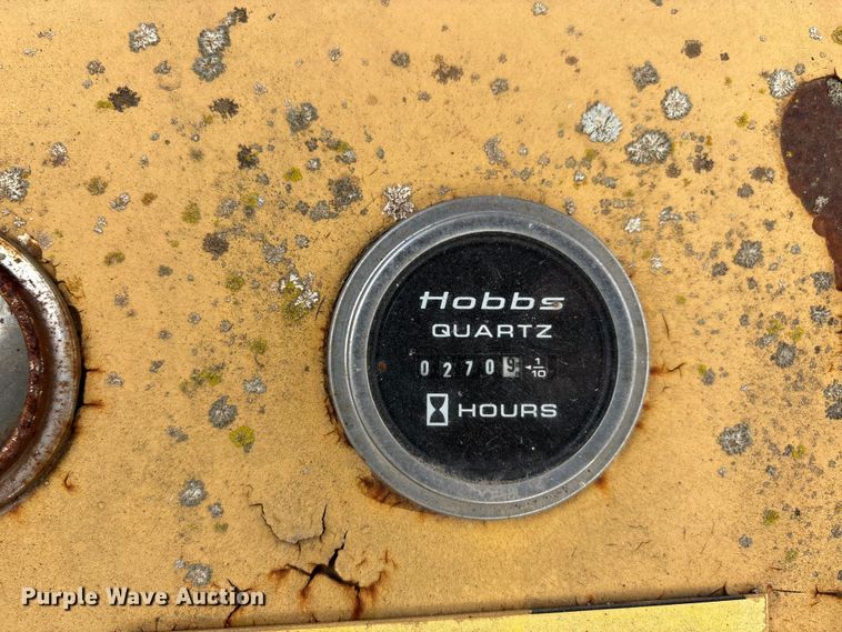 image for item DU1419 1957 Hyster Challenger 200 forklift