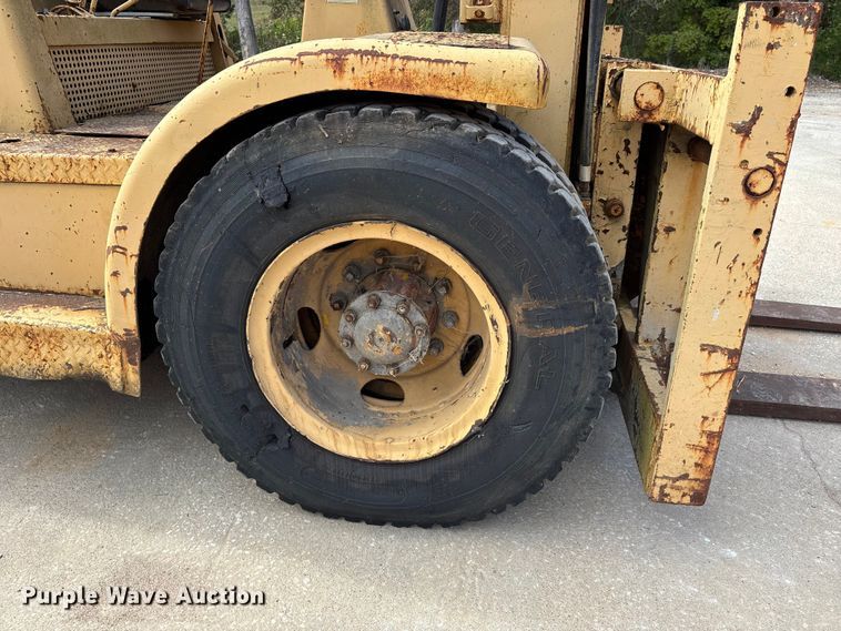 image for item DU1419 1957 Hyster Challenger 200 forklift