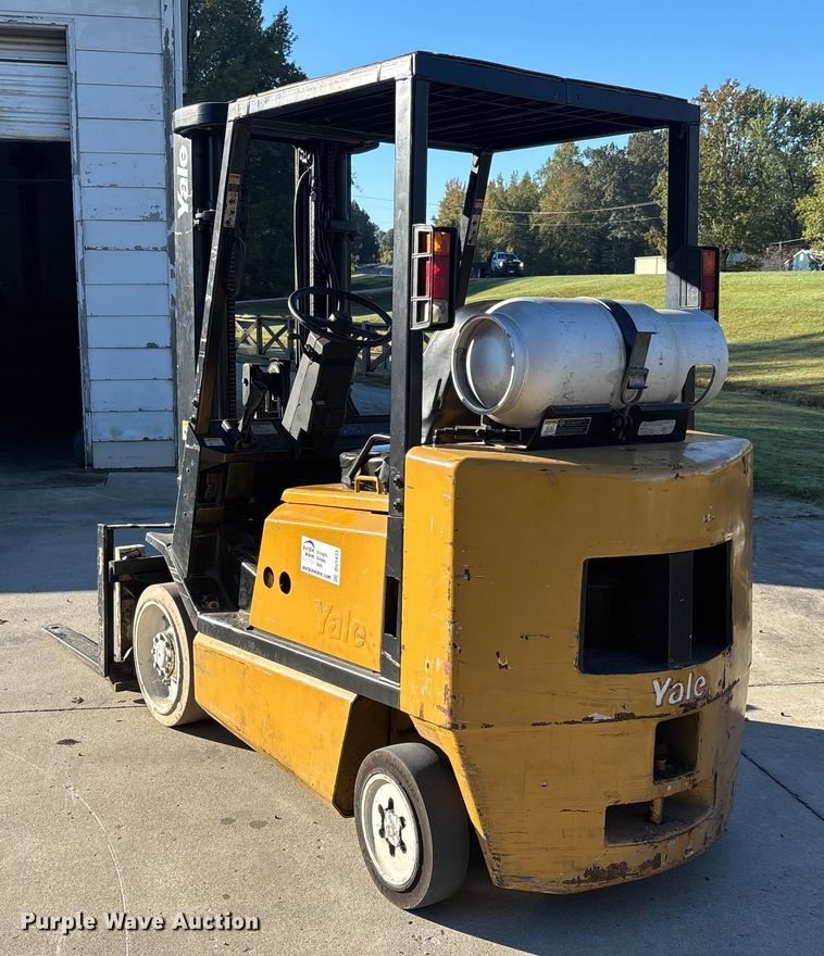 image for item DU1433 Yale GLC050RGNUAE084 forklift