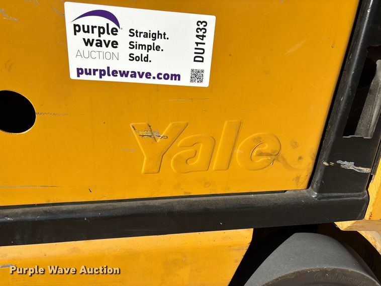 image for item DU1433 Yale GLC050RGNUAE084 forklift