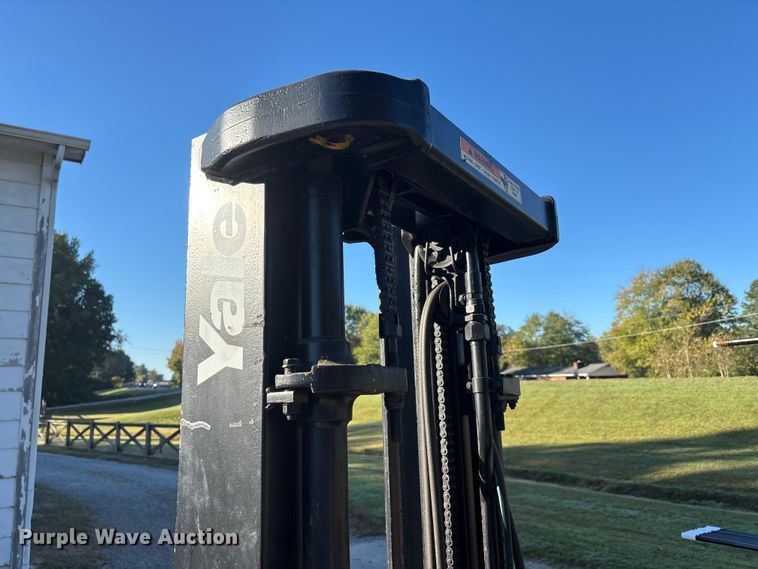 image for item DU1433 Yale GLC050RGNUAE084 forklift