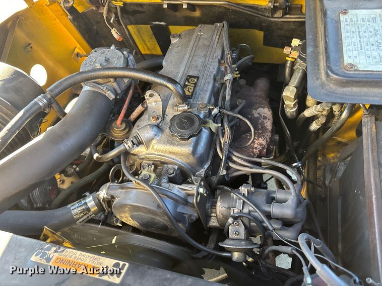 image for item DU1433 Yale GLC050RGNUAE084 forklift