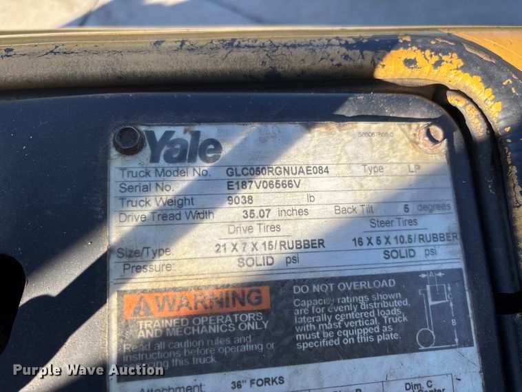 image for item DU1433 Yale GLC050RGNUAE084 forklift