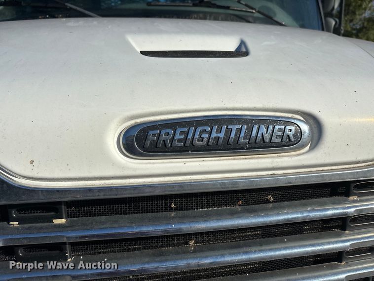 image for item DU1434 2019 Freightliner M2 flatbed truck
