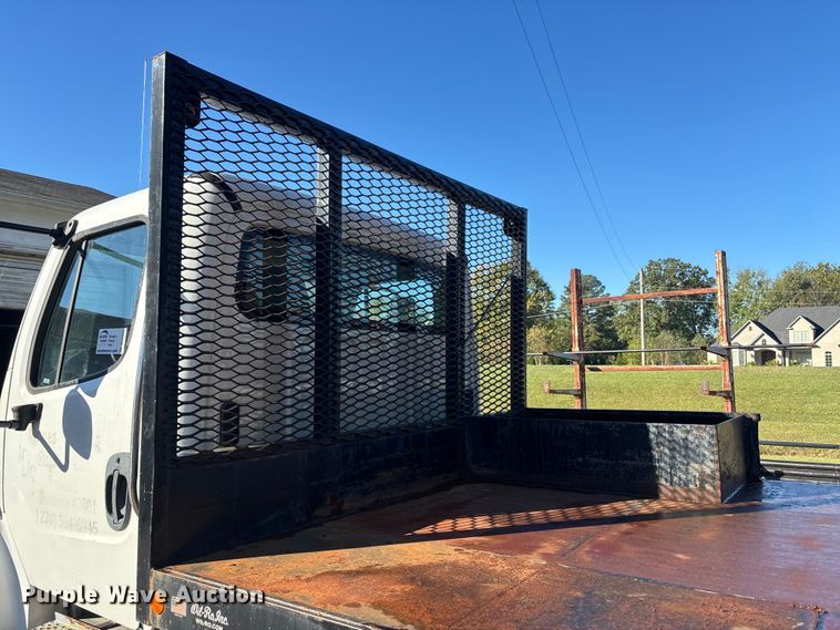 image for item DU1434 2019 Freightliner M2 flatbed truck