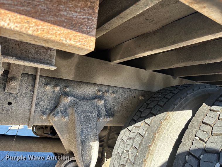 image for item DU1434 2019 Freightliner M2 flatbed truck