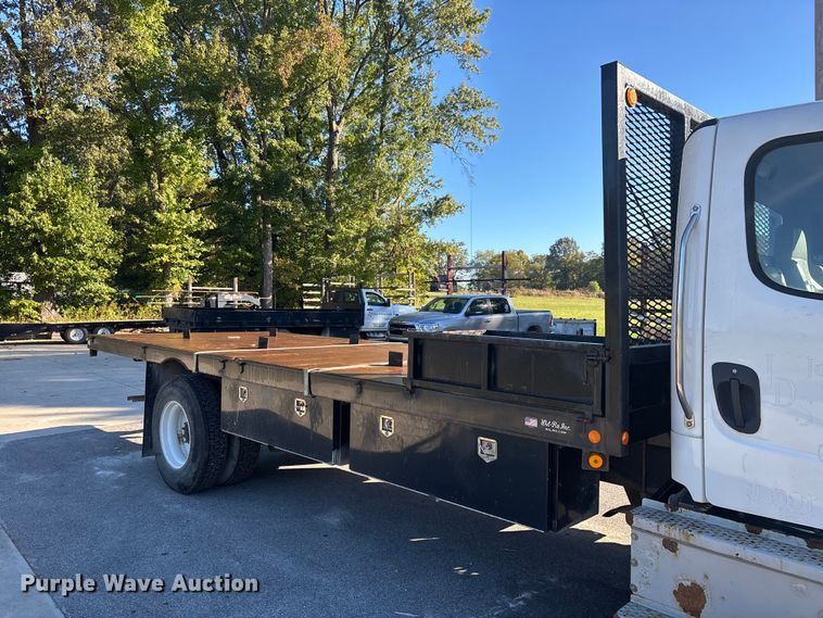 image for item DU1434 2019 Freightliner M2 flatbed truck