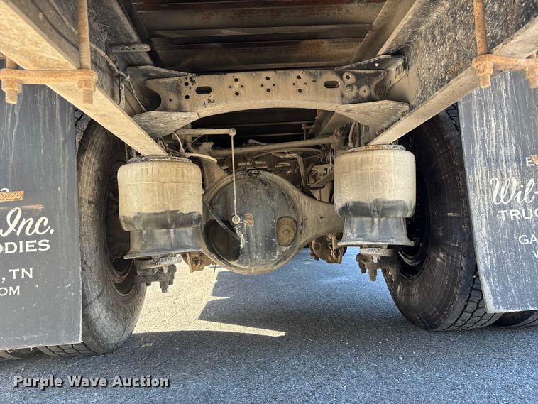 image for item DU1434 2019 Freightliner M2 flatbed truck