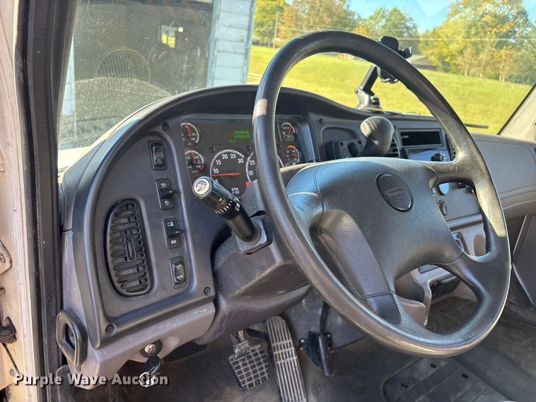 image for item DU1434 2019 Freightliner M2 flatbed truck