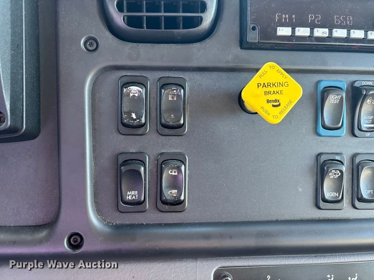 image for item DU1434 2019 Freightliner M2 flatbed truck