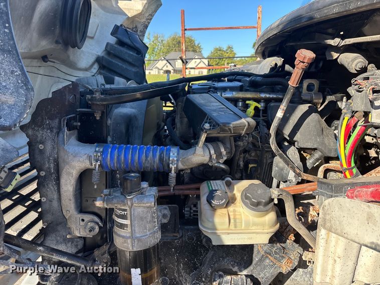 image for item DU1434 2019 Freightliner M2 flatbed truck