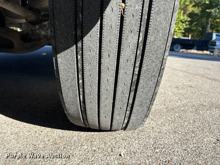 image for item DU1434 2019 Freightliner M2 flatbed truck