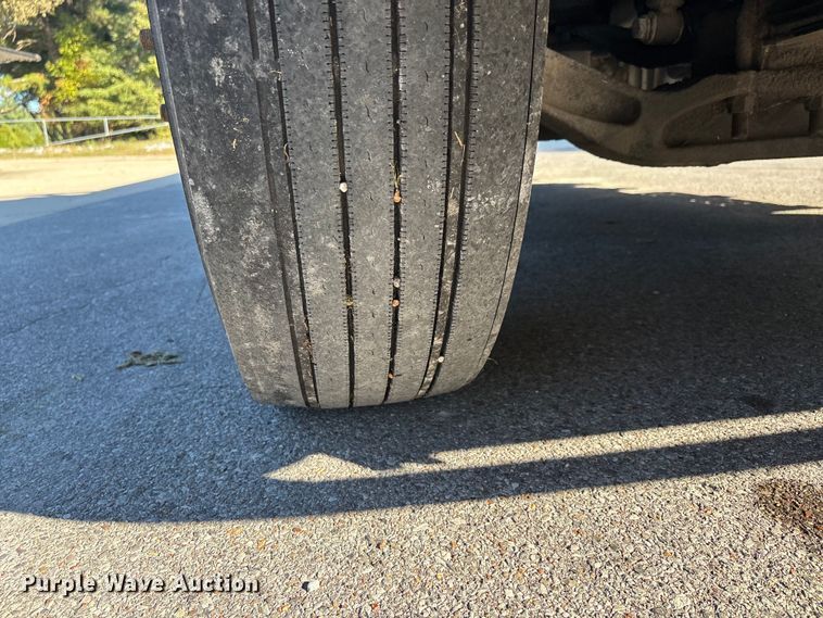 image for item DU1434 2019 Freightliner M2 flatbed truck