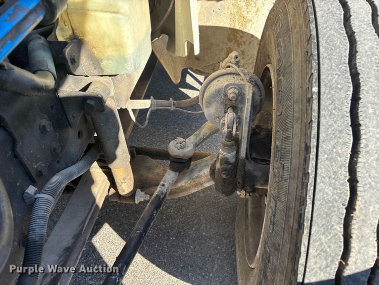 image for item DU1435 2007 International 4300 flatbed truck