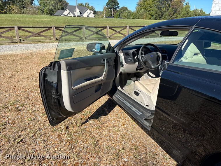 image for item DU1436 2011 Volvo C70 