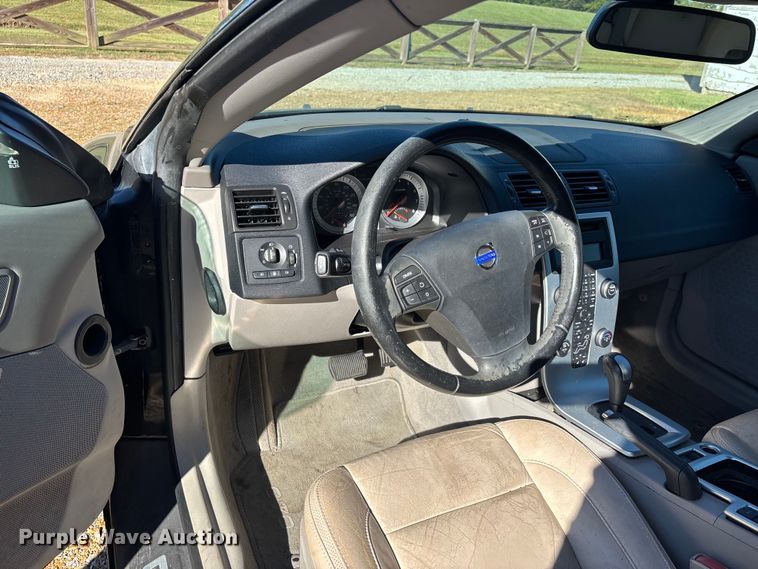 image for item DU1436 2011 Volvo C70 