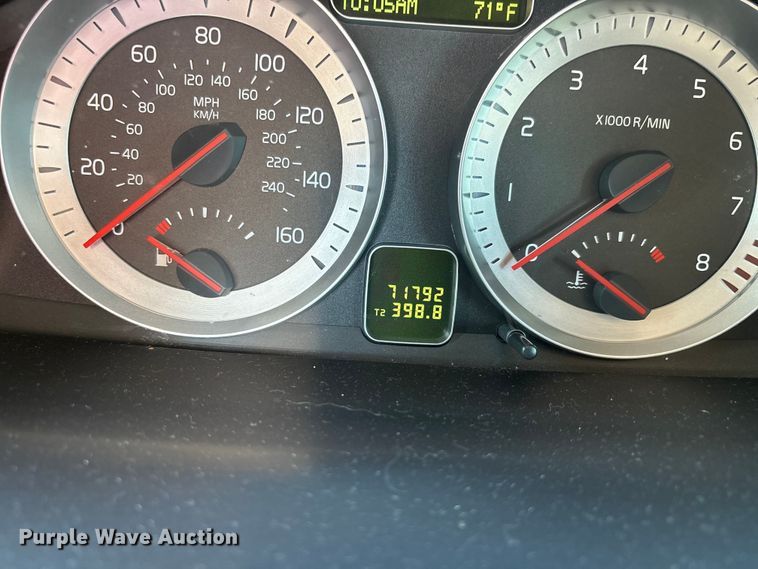 image for item DU1436 2011 Volvo C70 