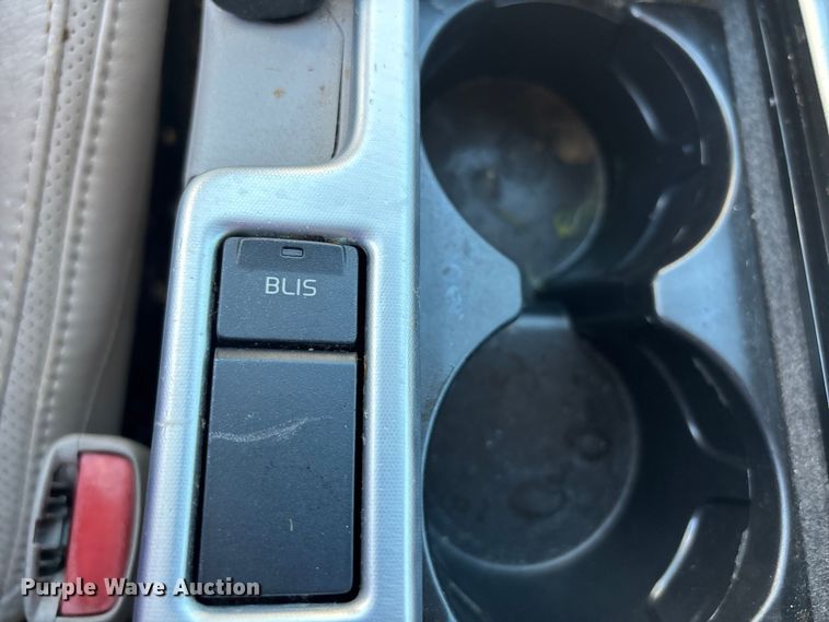 image for item DU1436 2011 Volvo C70 