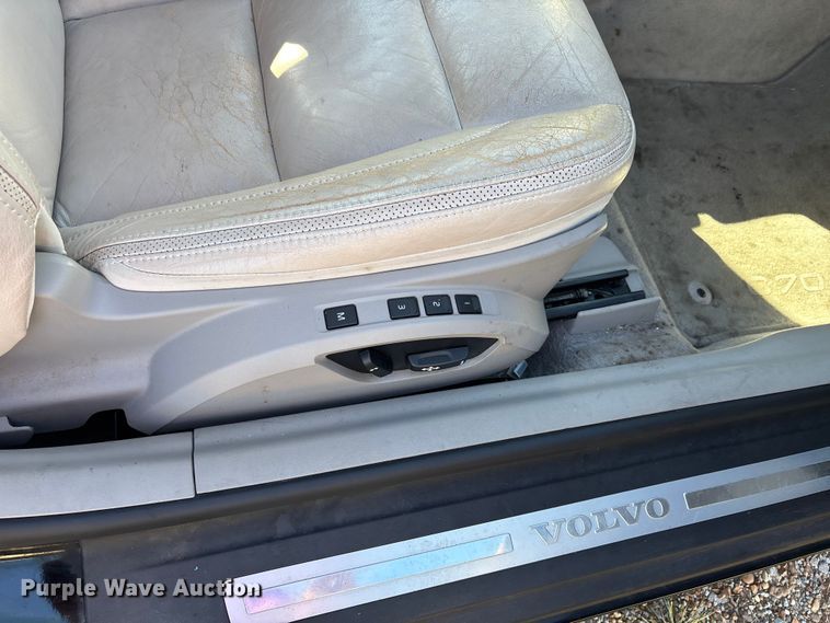 image for item DU1436 2011 Volvo C70 