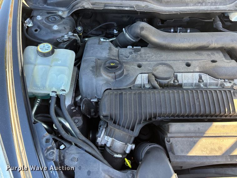 image for item DU1436 2011 Volvo C70 