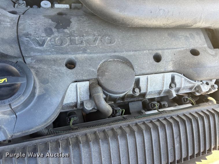 image for item DU1436 2011 Volvo C70 