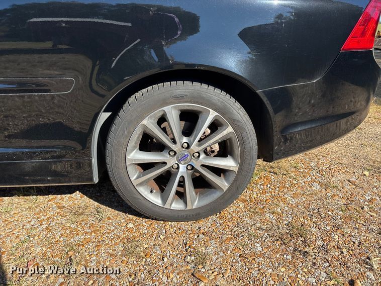 image for item DU1436 2011 Volvo C70 