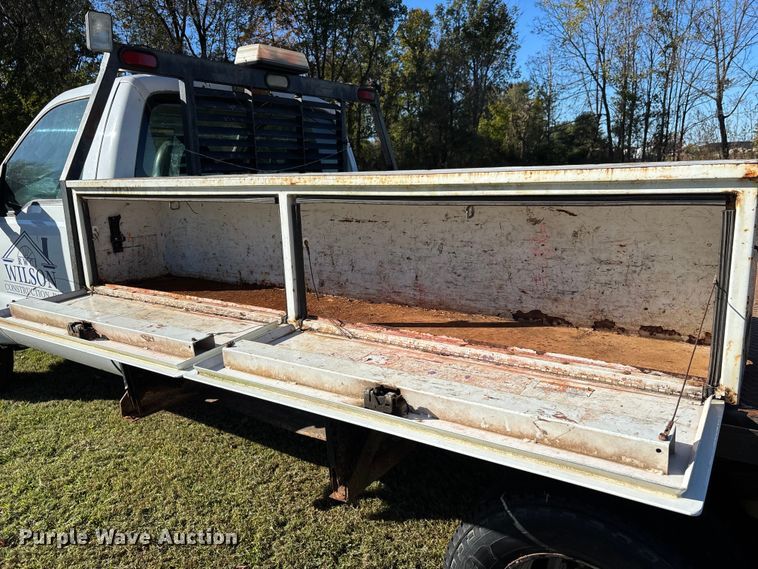 image for item DU1490 2009 Ford F350 Super Duty XL flatbed pickup truck