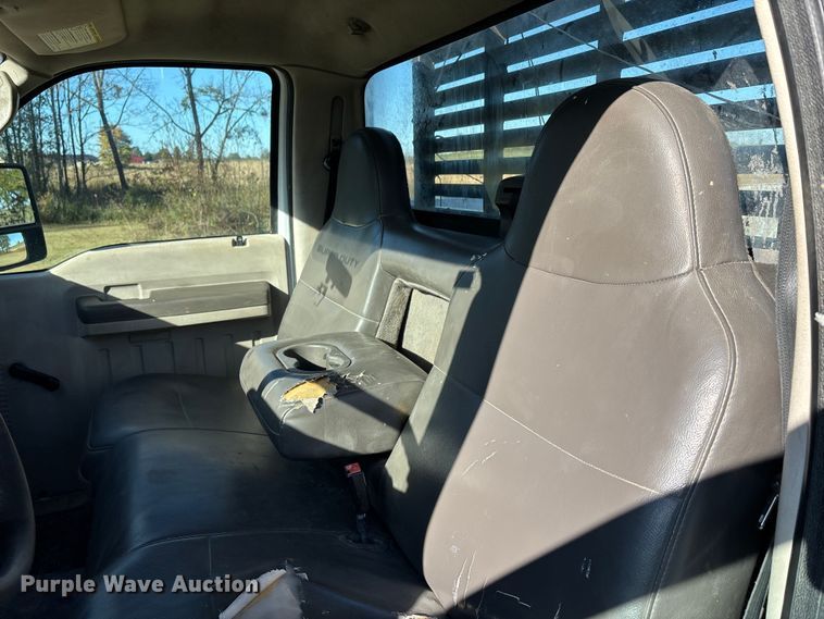 image for item DU1490 2009 Ford F350 Super Duty XL flatbed pickup truck