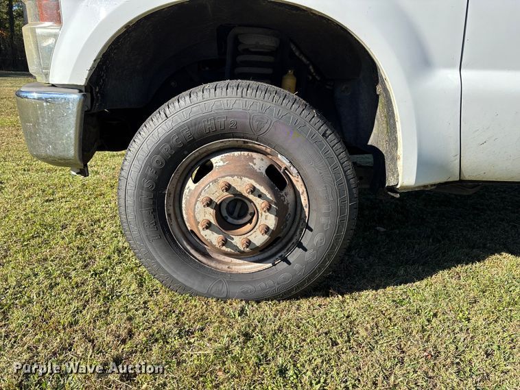 image for item DU1490 2009 Ford F350 Super Duty XL flatbed pickup truck