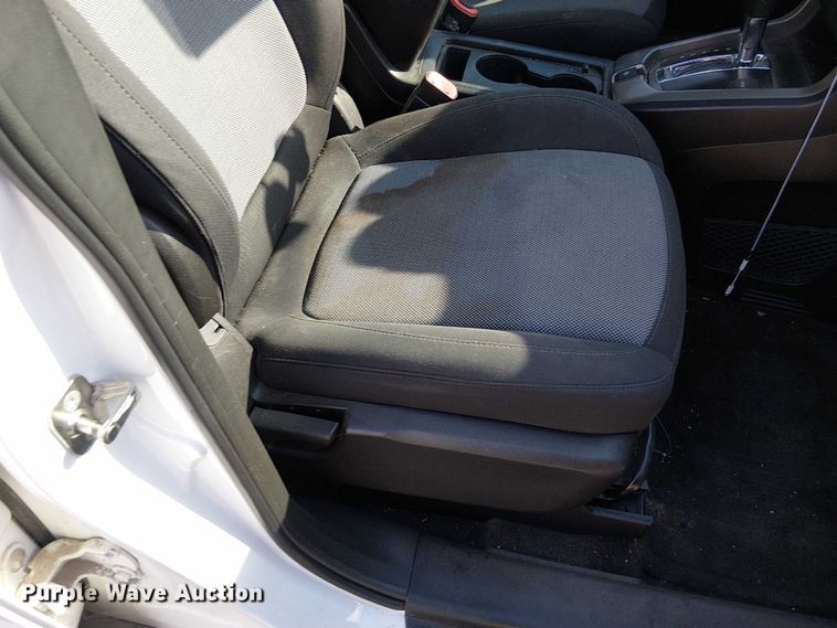 image for item DU3622 2015 Chevrolet Captiva SUV