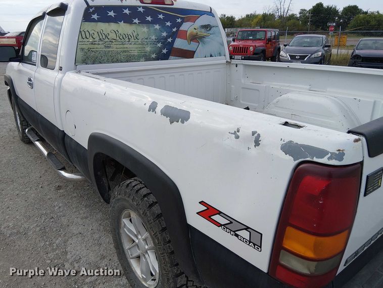 image for item DU3623 2001 GMC Sierra 1500 Ext. Cab pickup truck