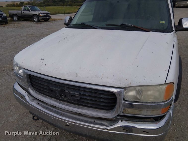 image for item DU3623 2001 GMC Sierra 1500 Ext. Cab pickup truck