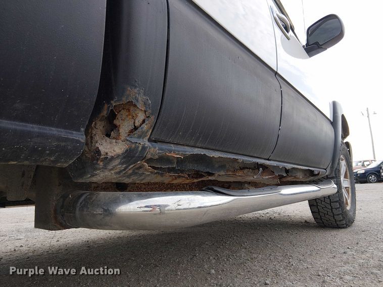 image for item DU3623 2001 GMC Sierra 1500 Ext. Cab pickup truck