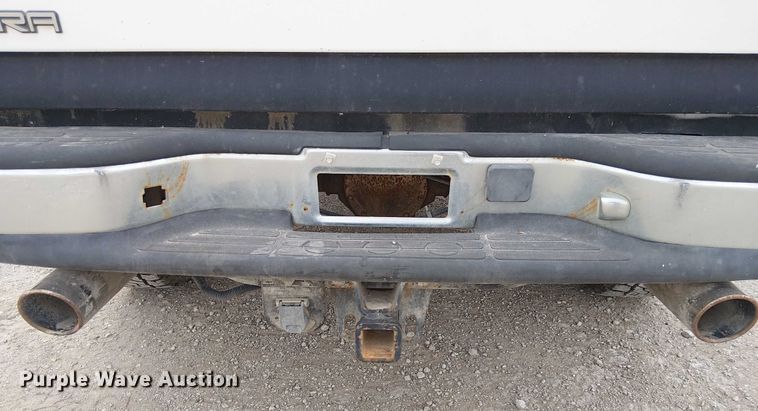 image for item DU3623 2001 GMC Sierra 1500 Ext. Cab pickup truck