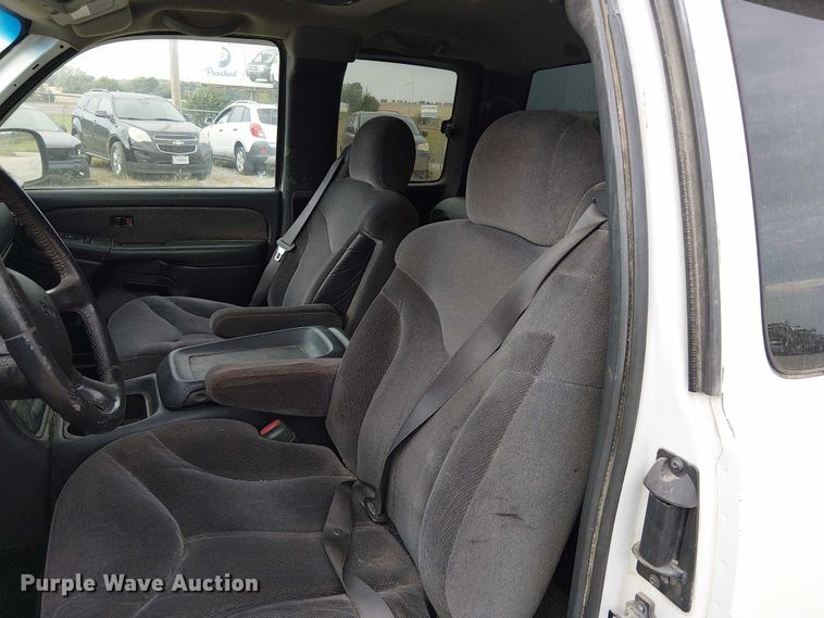 image for item DU3623 2001 GMC Sierra 1500 Ext. Cab pickup truck