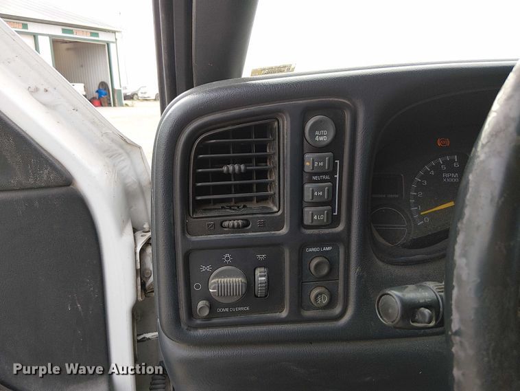 image for item DU3623 2001 GMC Sierra 1500 Ext. Cab pickup truck